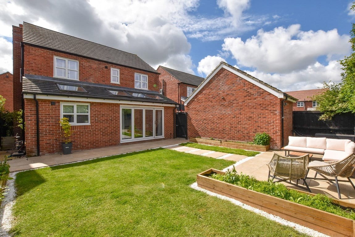 Oakes Close