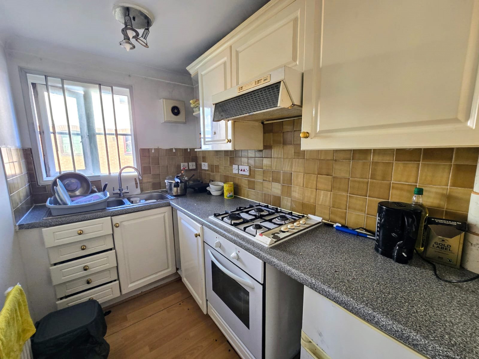 David Close, Harlington, Greater London, UB3, photo 5