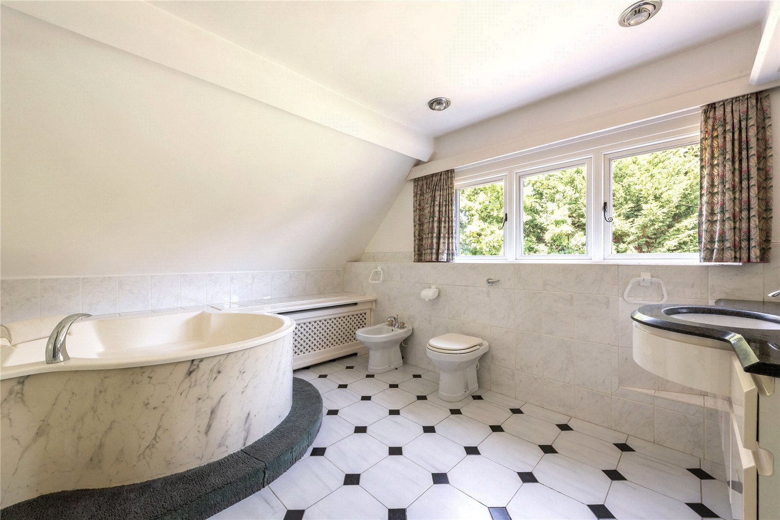 Home Farm, Coldharbour Lane, Dorking, Surrey, RH4, photo 28