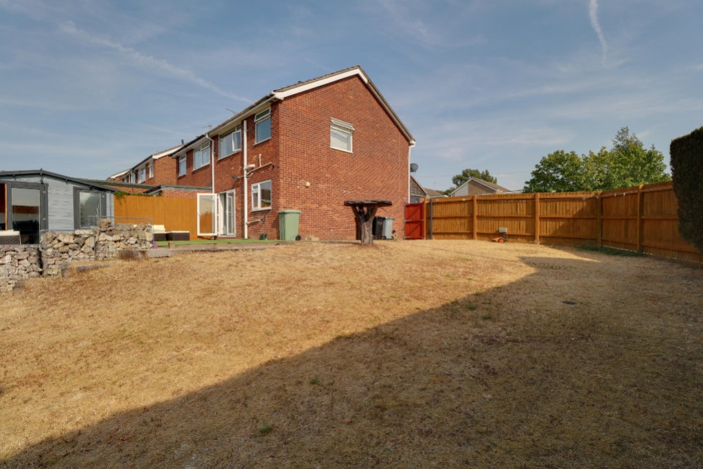Fifth Avenue, Grantham, Lincs, photo 11