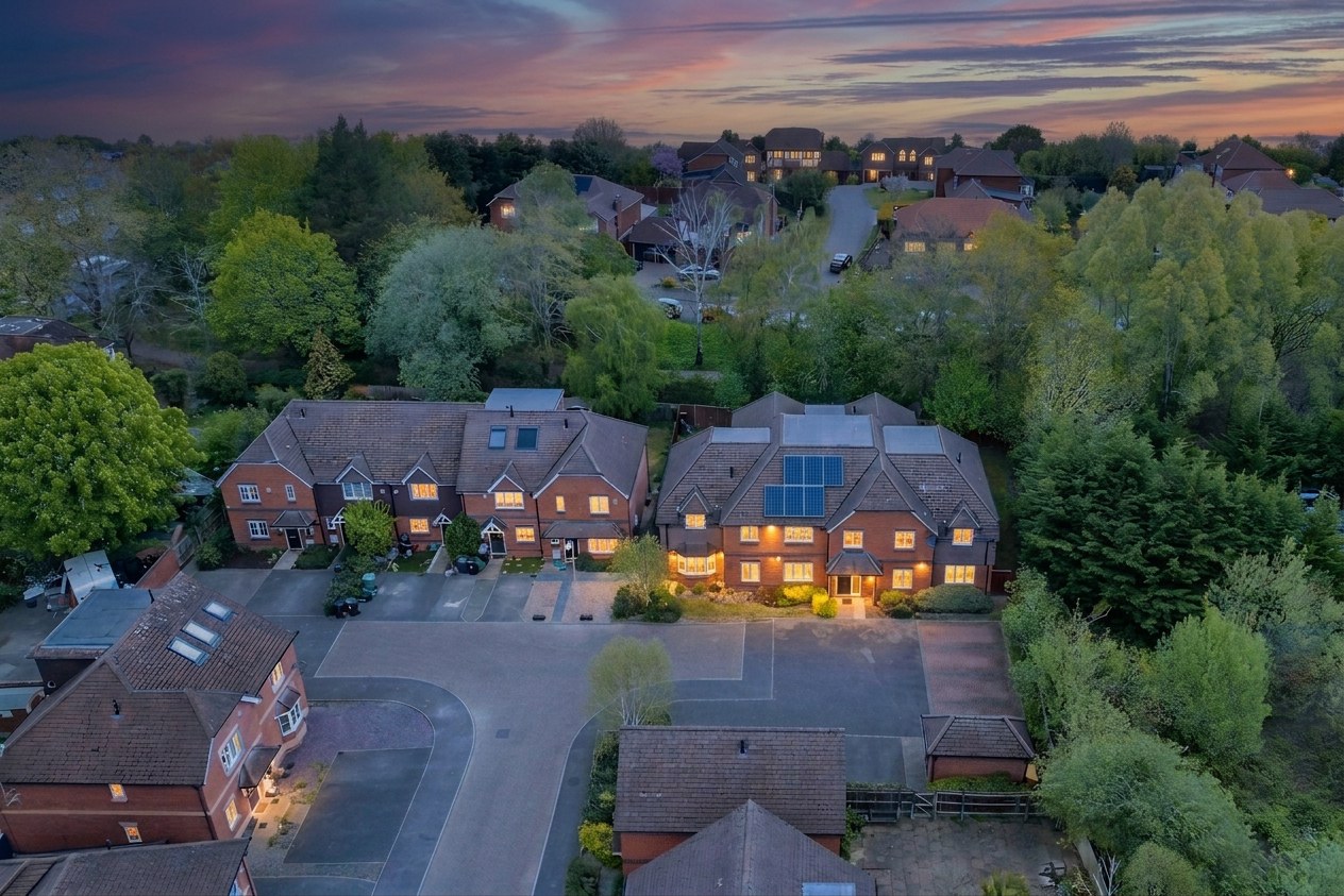 Mays Close, Earley, RG6, photo 21