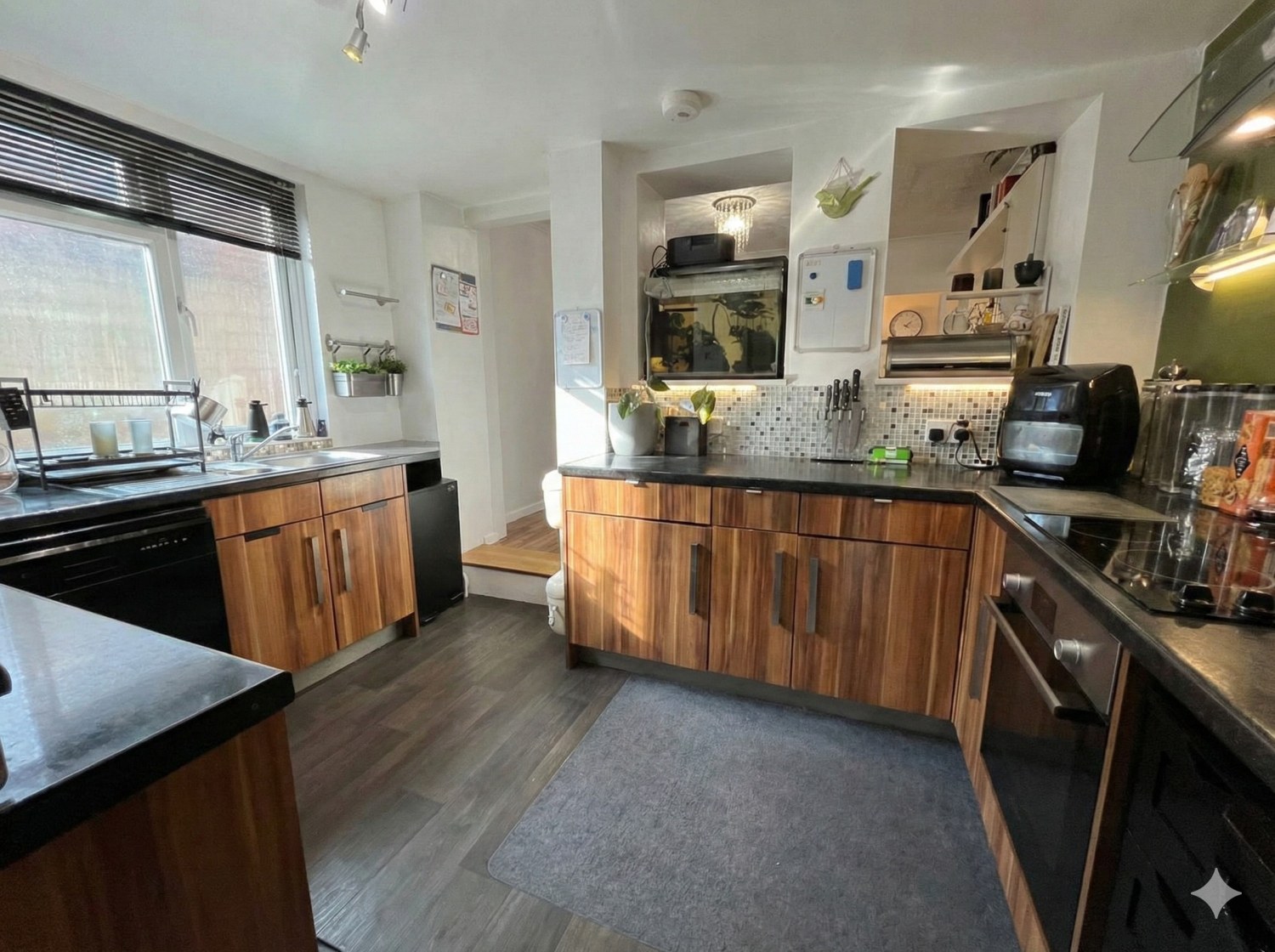 Kingston Road, Leatherhead, Surrey, KT22, photo 5