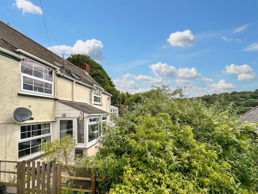 Cottage in countryside setting, Lowertown, photo 16
