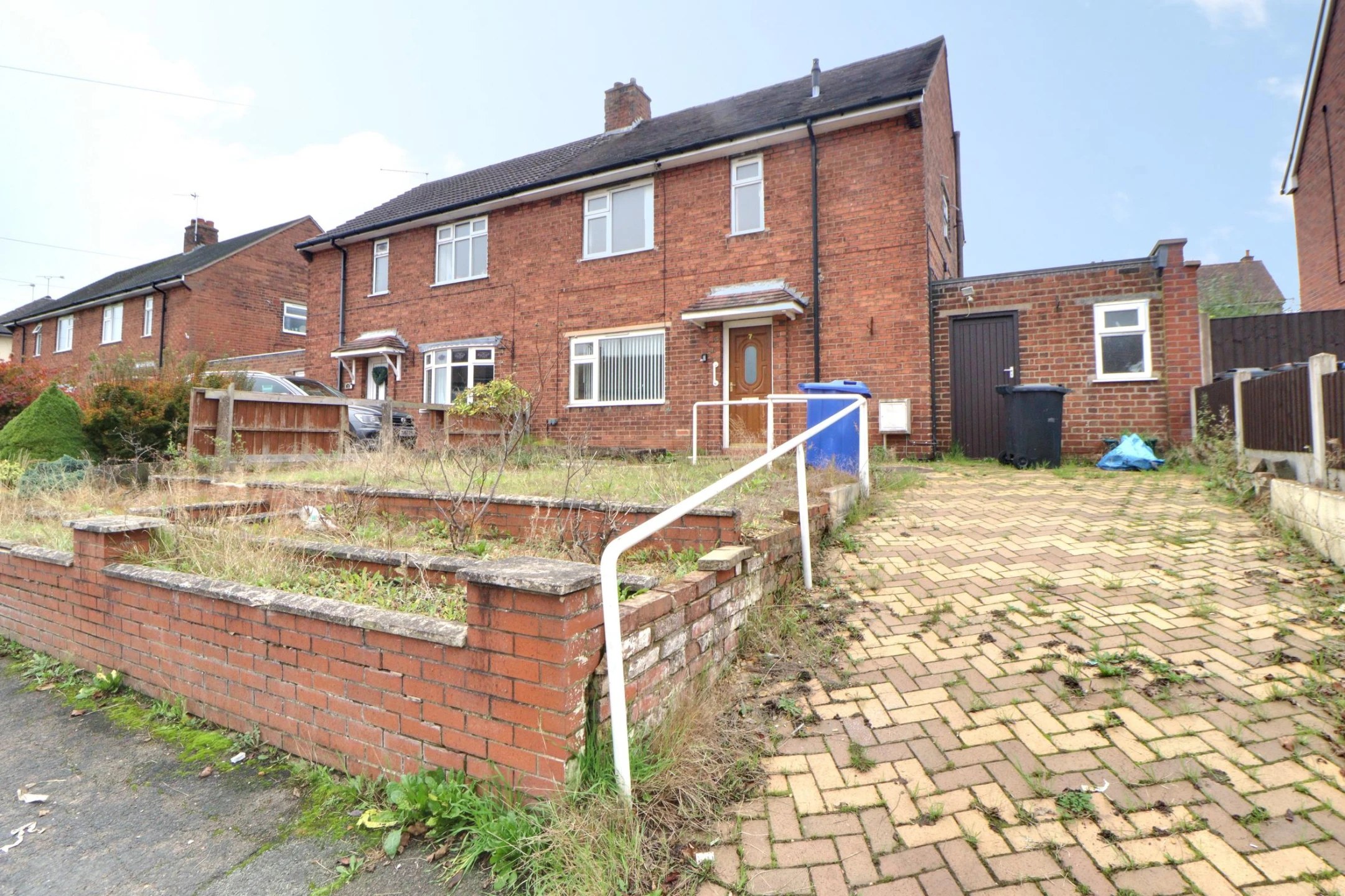 Meadowside Avenue