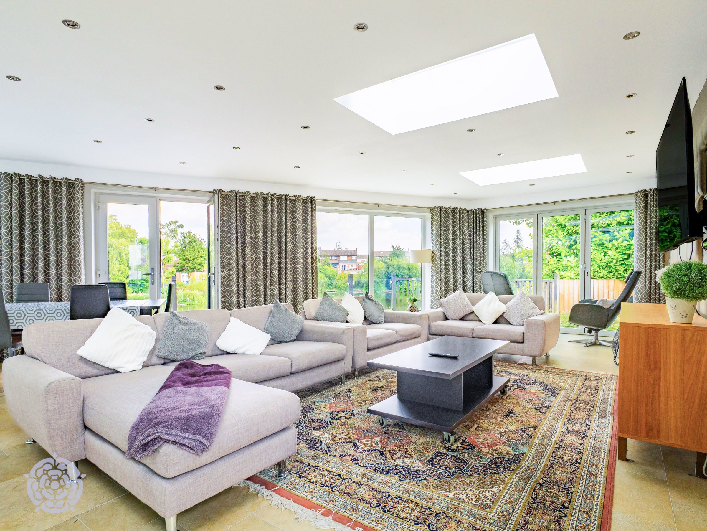 Hopefold Drive