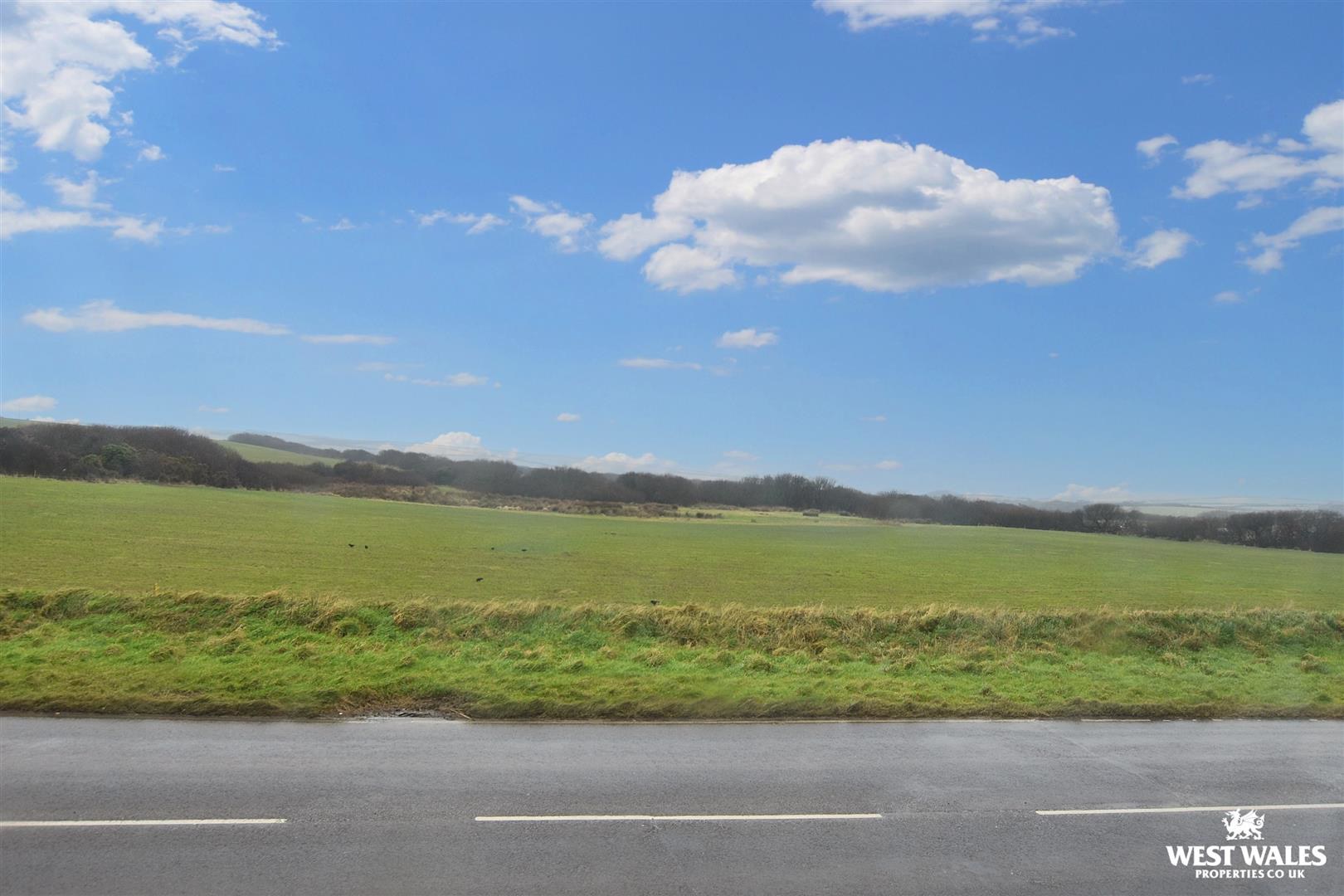 Roch, Haverfordwest, photo 15