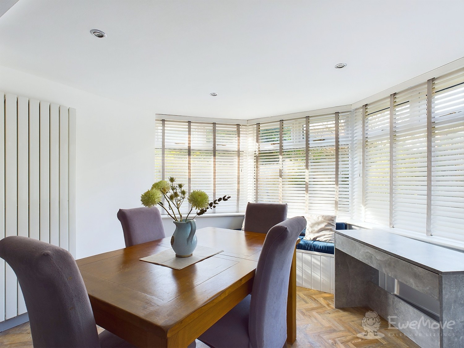 Southdown Crescent, Cheadle Hulme, photo 7