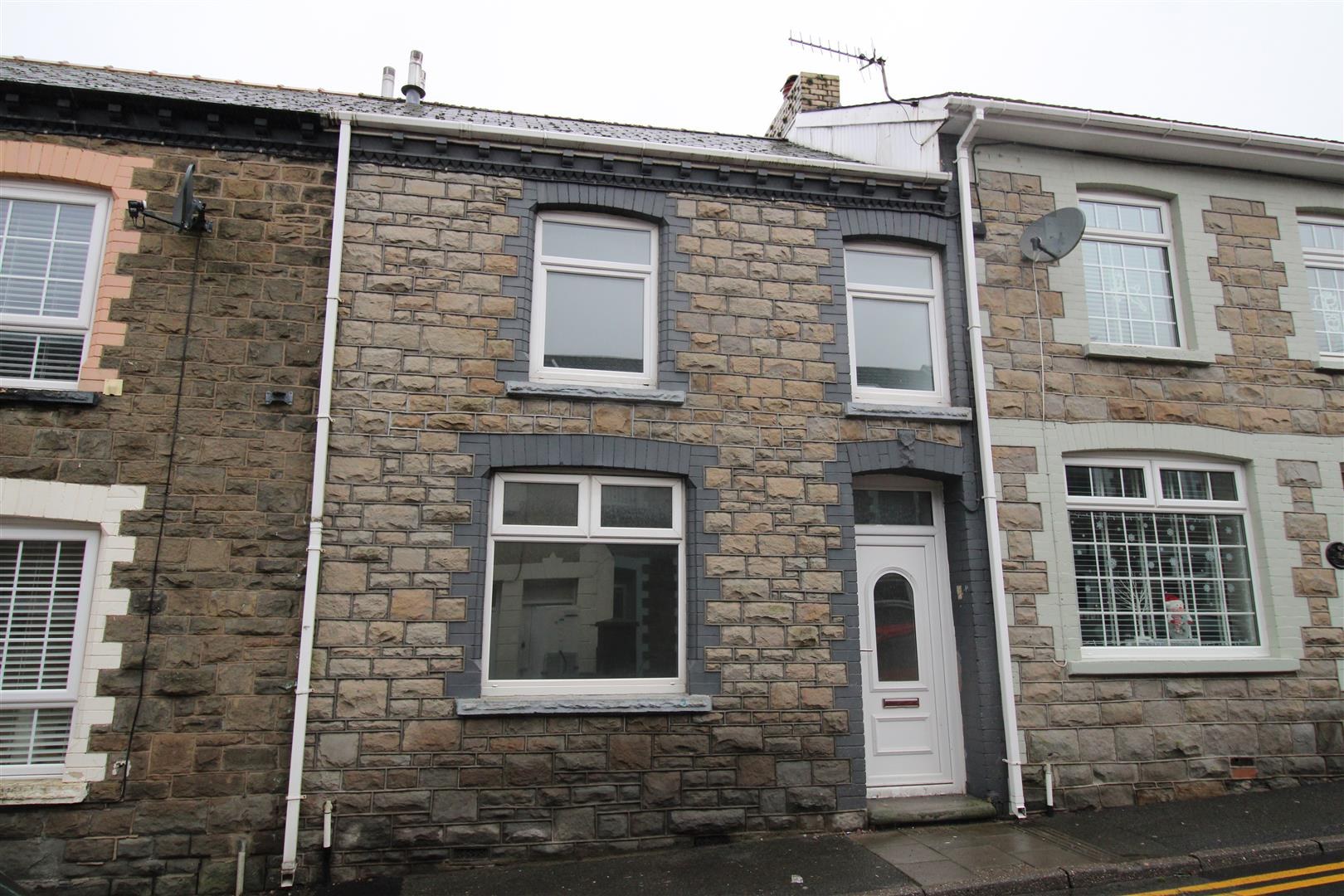 House - Terraced For Rent Victoria Street