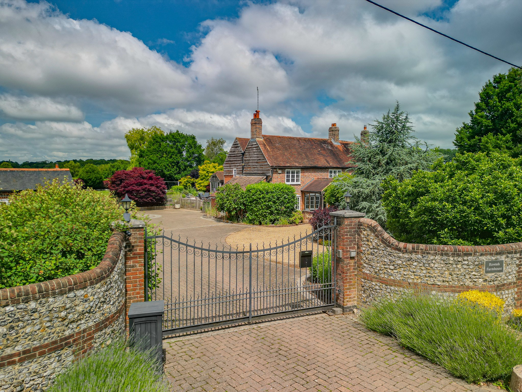 Botley Road, Shedfield, SO32, photo 2