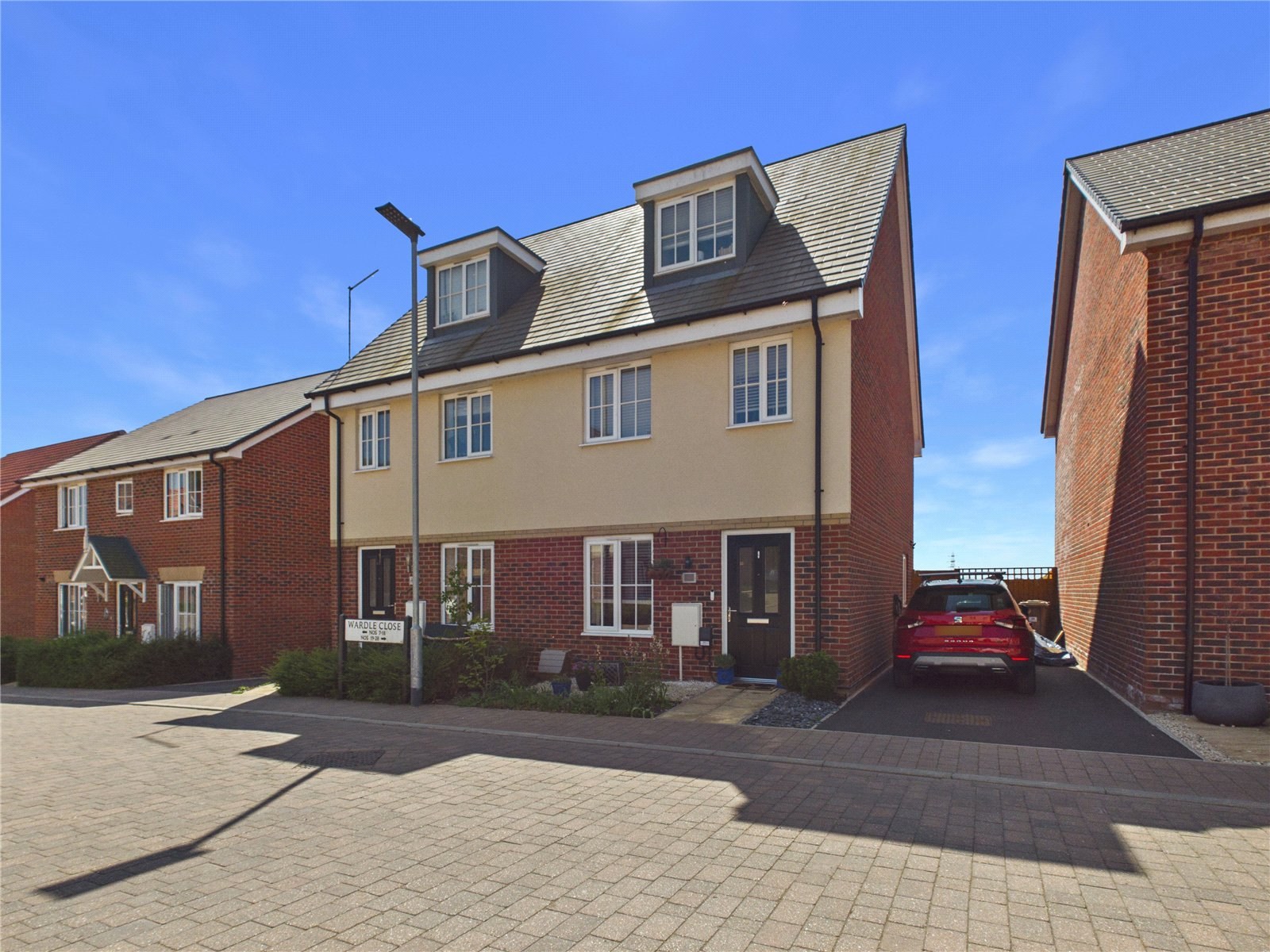 Wardle Close