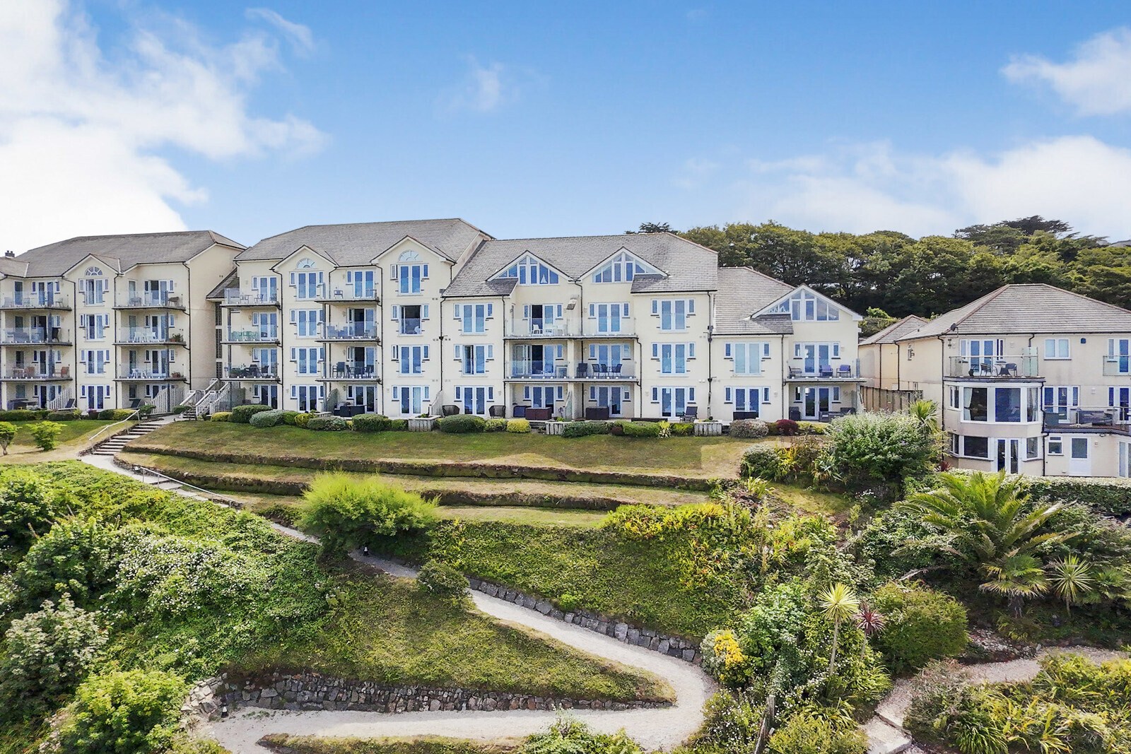 Carbis Beach Apartments