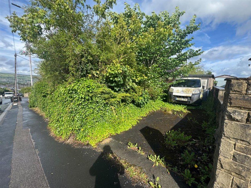 Oakworth Road
