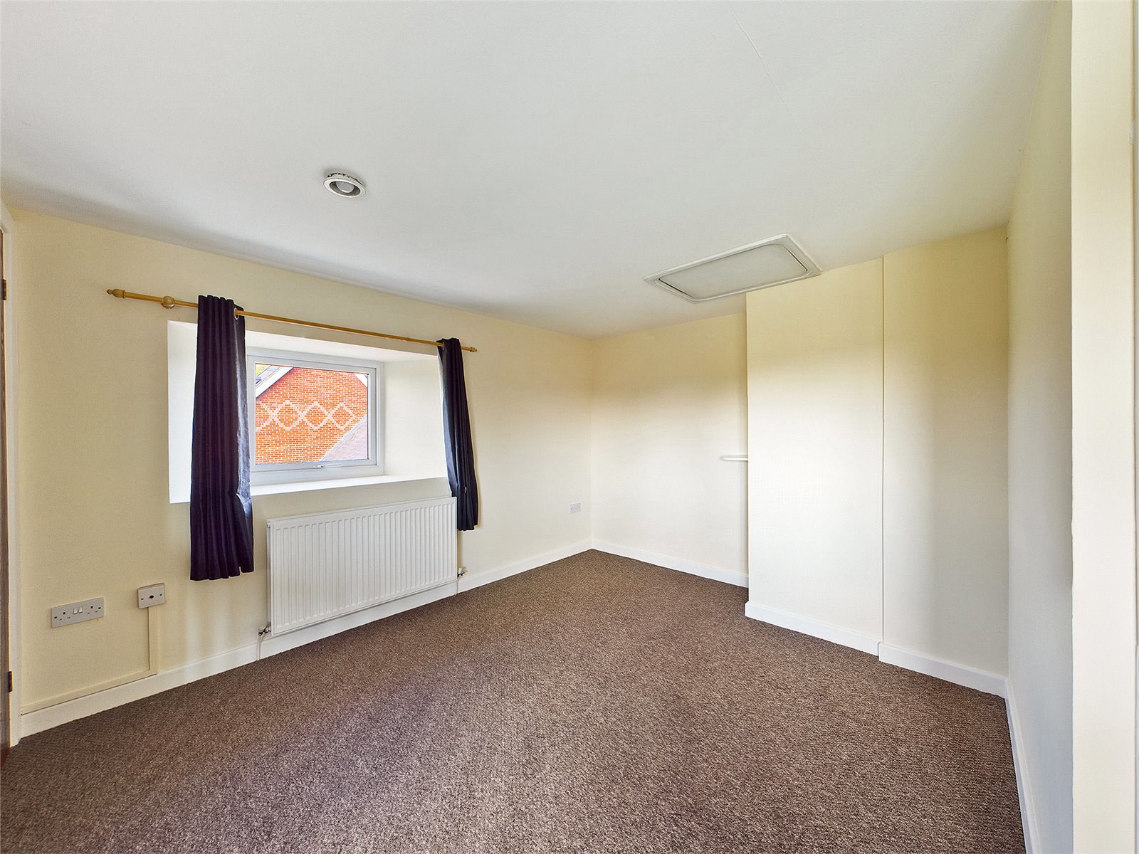 Parkside, Nr Rossett, Wrexham, LL12, photo 17