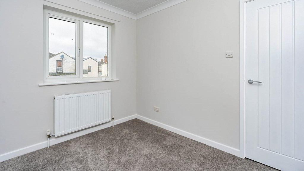 Cobden Marine Court, Pettinger Gardens, SO17, photo 2