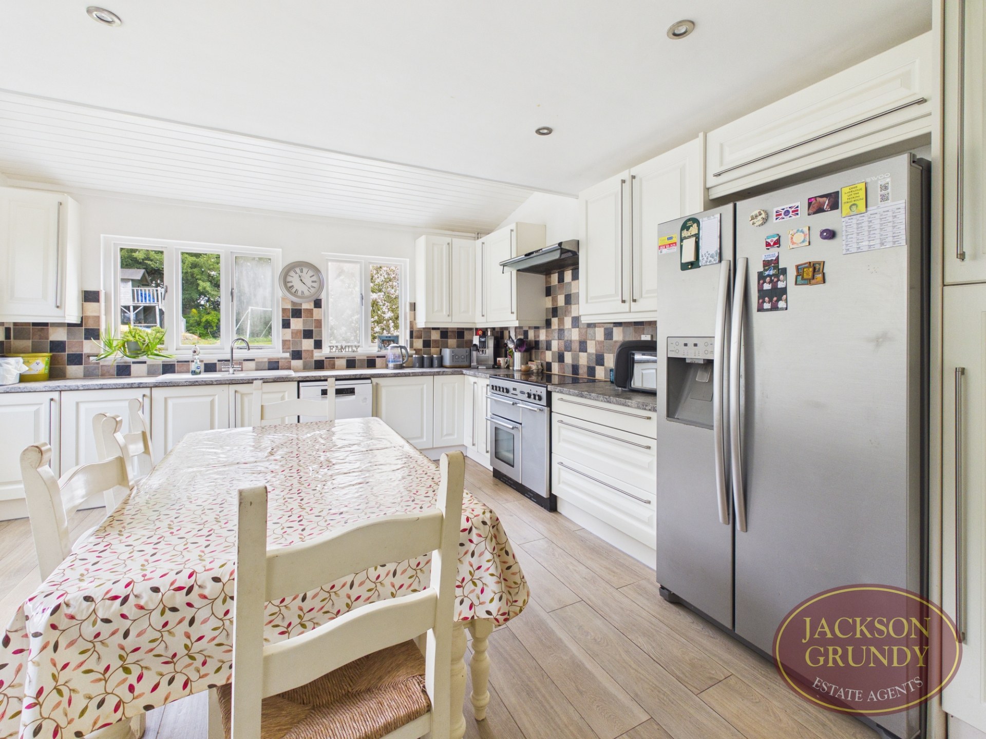 Main Street, Watford, NN6 7UY, photo 7