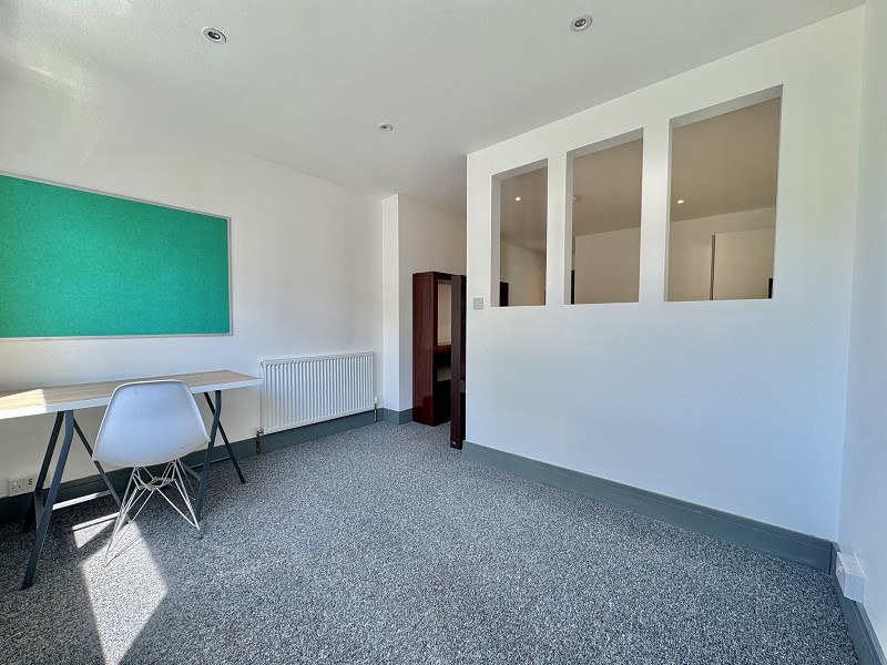 Bryn Y Mor Crescent, Swansea, City and County of Swansea., photo 19