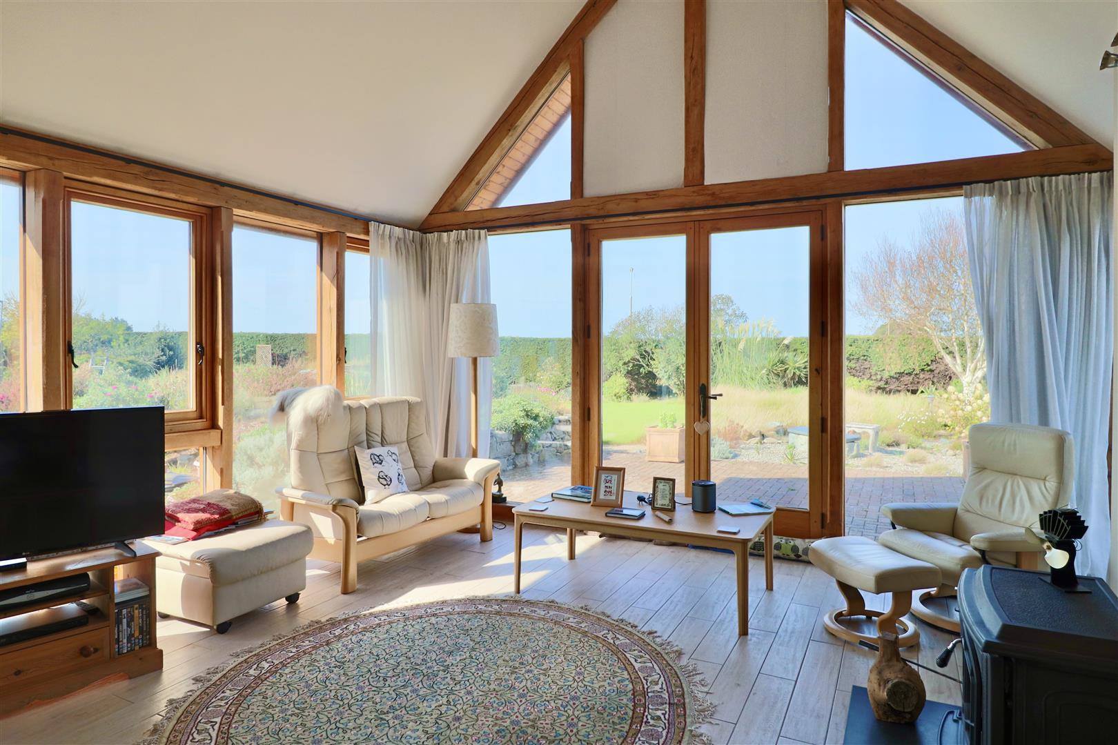 Beach Road, Harlech, LL46, photo 2