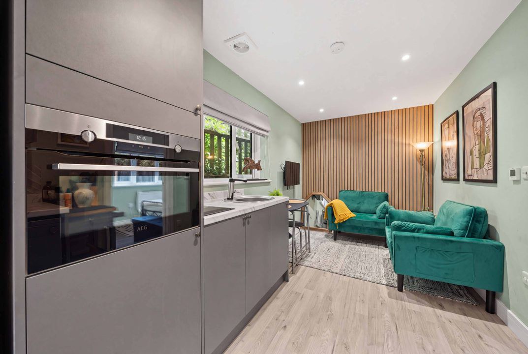 The Junipers, Wokingham, Barkham, RG41, photo 21