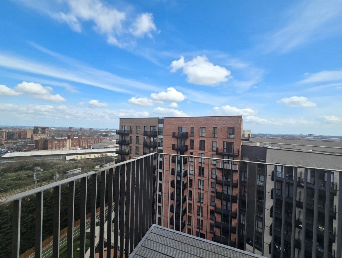 Cranton Avenue, Hayes, Greater London, UB3, photo 10