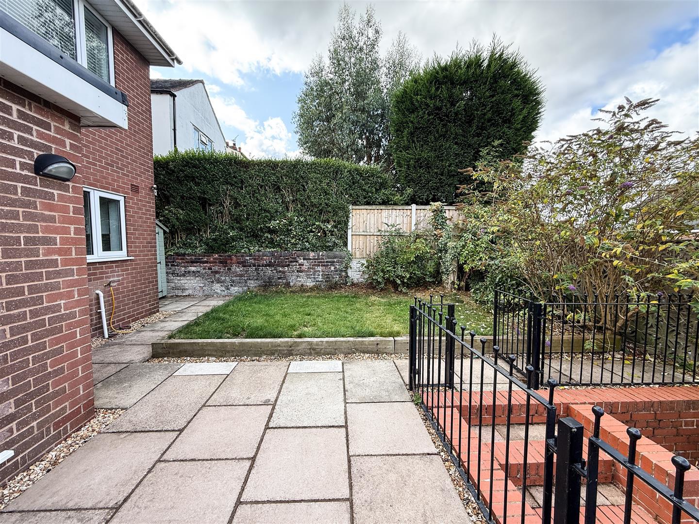 John Street, Biddulph, ST8 6HW, photo 35