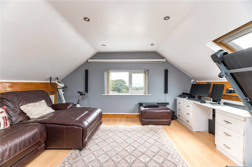 Old Apple Tree Lane, Allerton, Bradford, West Yorkshire, BD15, photo 21