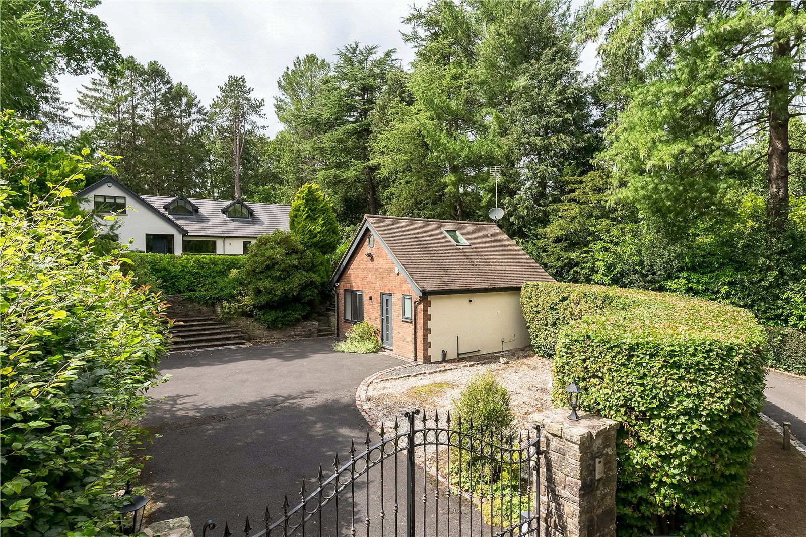 Saddleback Drive, Castle Hill, Prestbury, Cheshire, SK10, photo 6