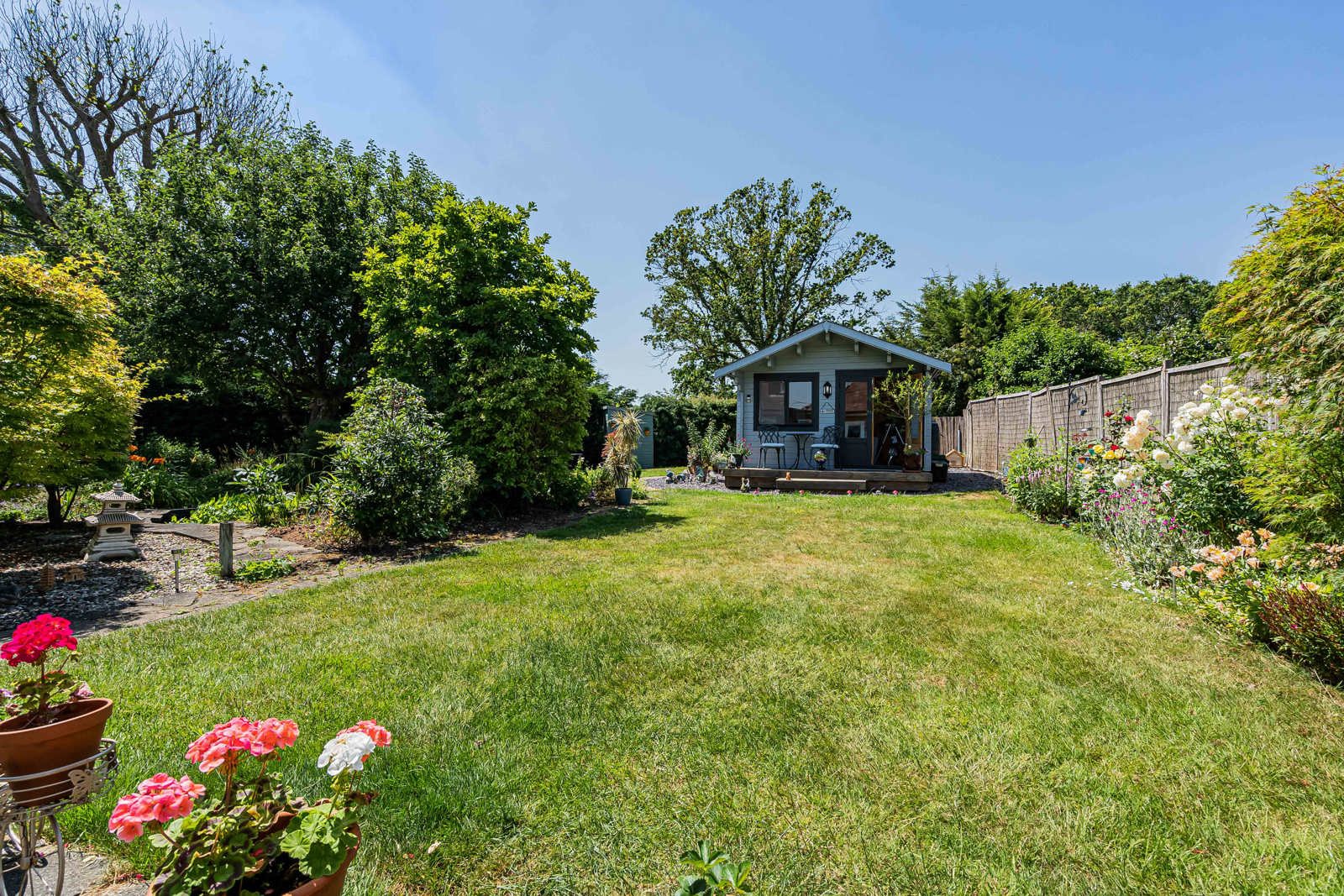Downsview Close, Downside, Cobham, Surrey, KT11, photo 20