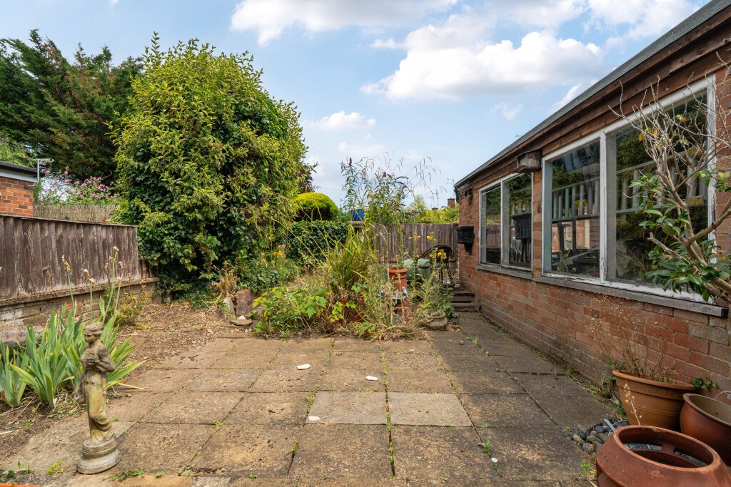 Barton Road, Langley, Berkshire, SL3, photo 14