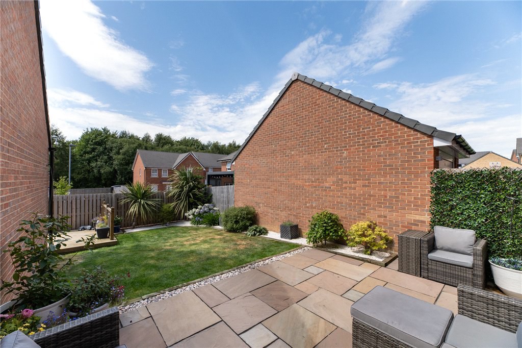 Bradfield Avenue, Morley, Leeds, West Yorkshire, LS27, photo 28