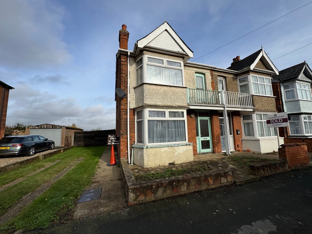 Carr Avenue