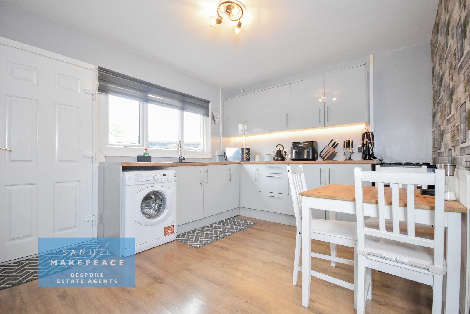 Community Drive, Smallthorne, Stoke-on-Trent, photo 5
