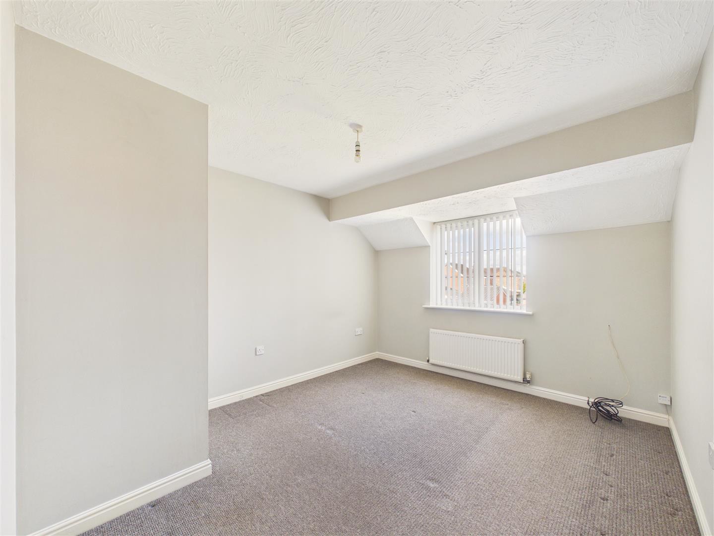 Robinia Drive, Hull, photo 6