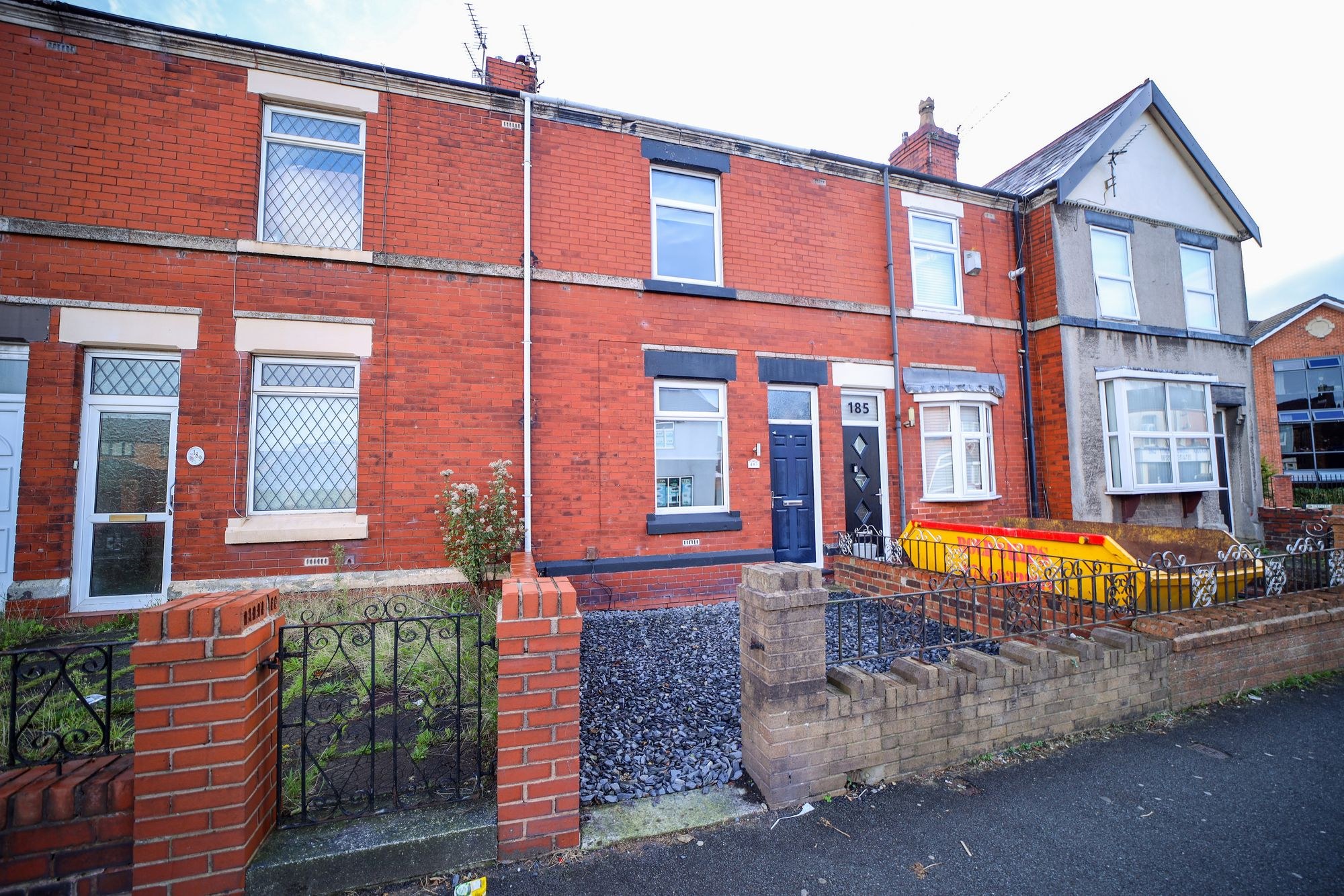 terraced house to rent in Clipsley Lane