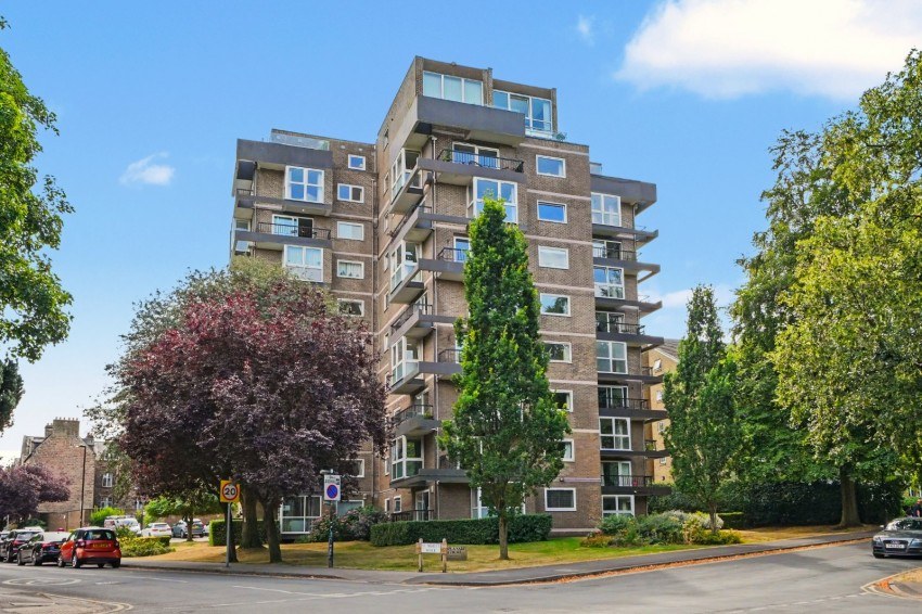 2 bed flat for sale in St. Marys Walk, Harrogate