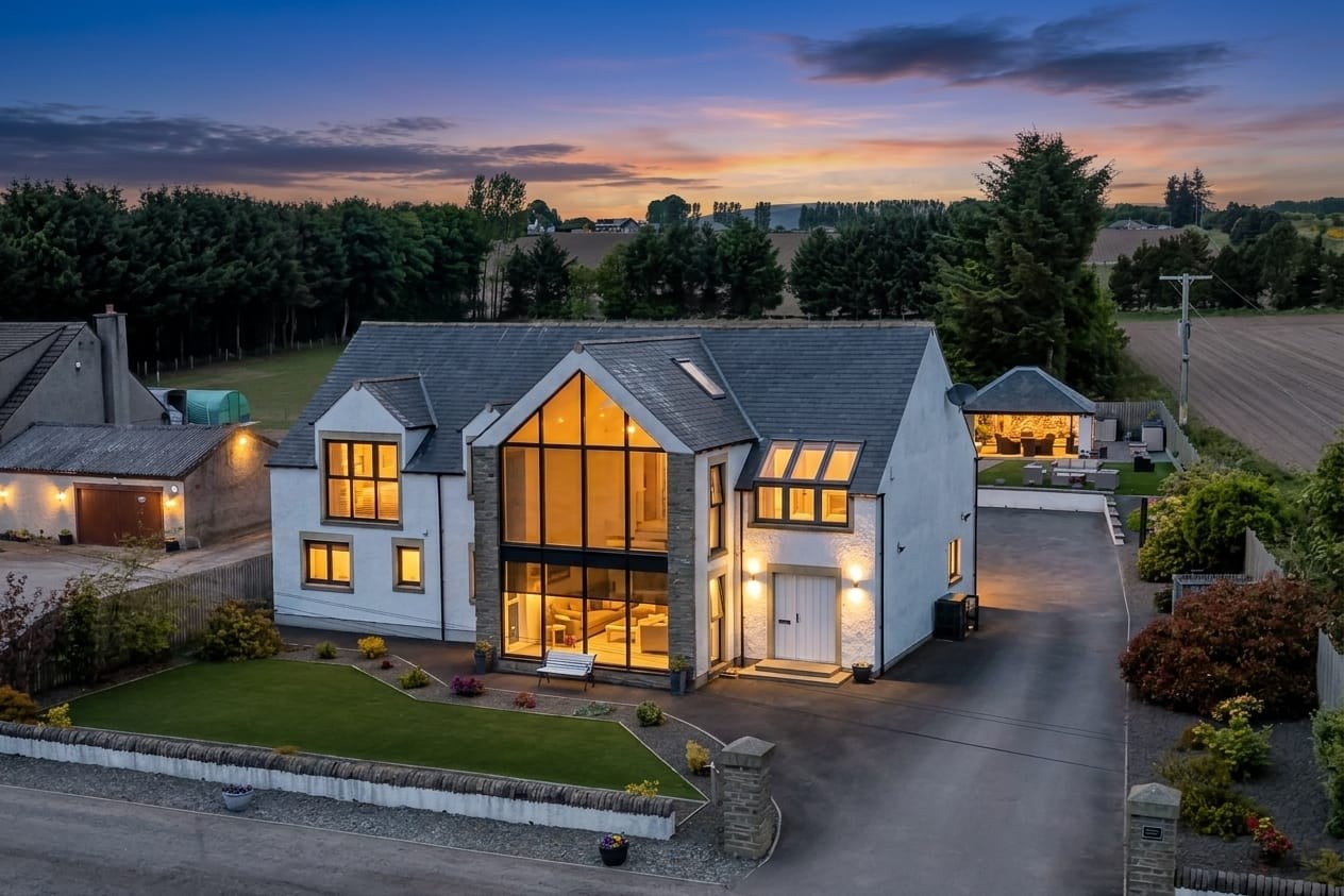 Devonian House