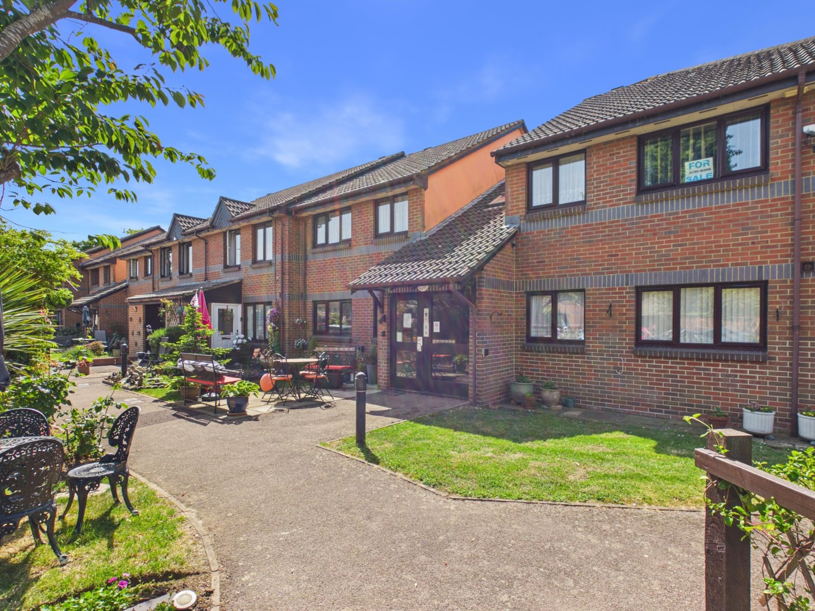 Berryscroft Road, Staines-upon-Thames, Surrey, TW18