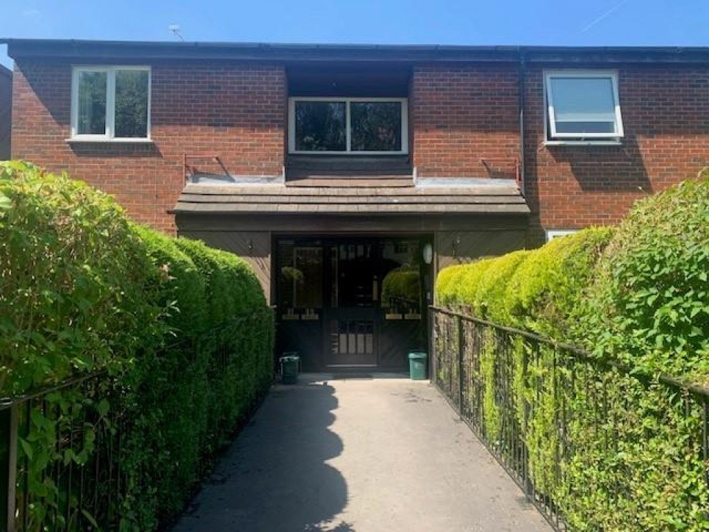 Flat - Duplex - To Let Shelley Court