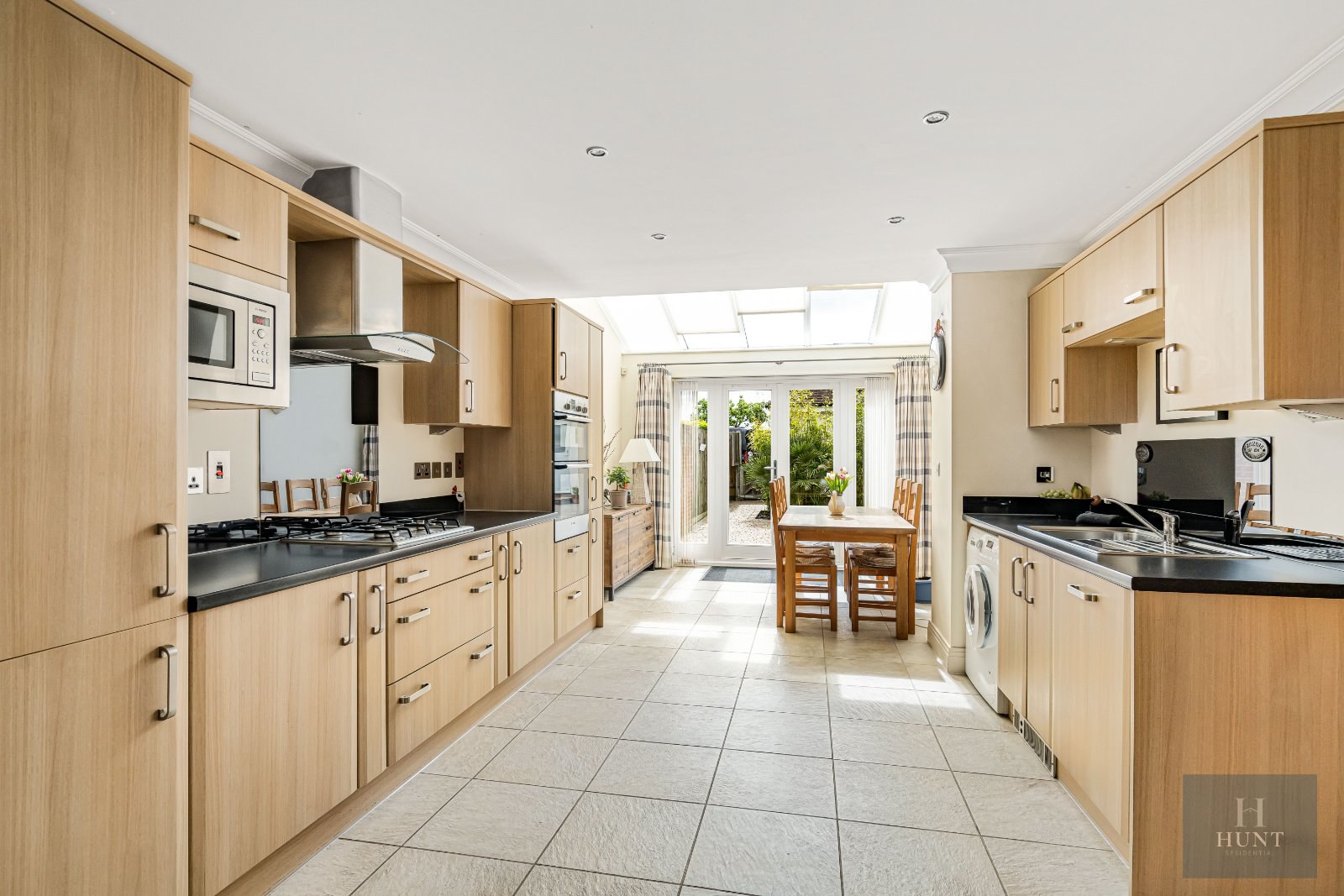 Dadbrook, Cuddington, Aylesbury, Buckinghamshire, HP18, photo 2
