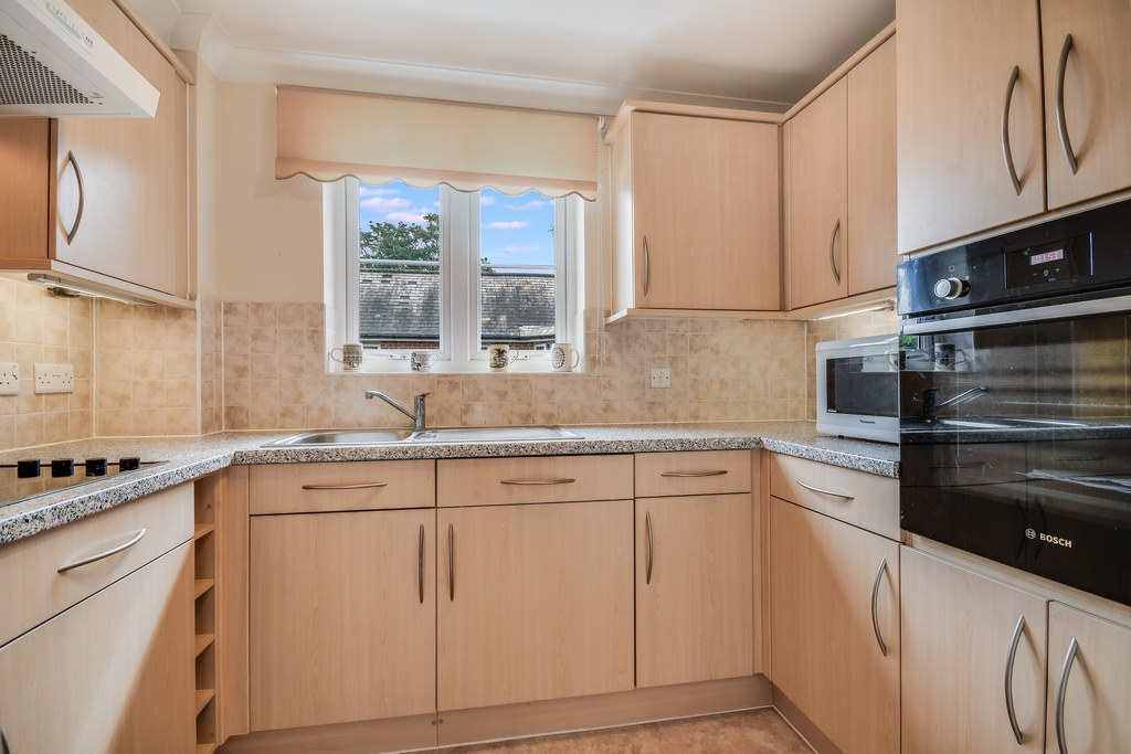Chancellor Court, Broomfield Road, Chelmsford, photo 2