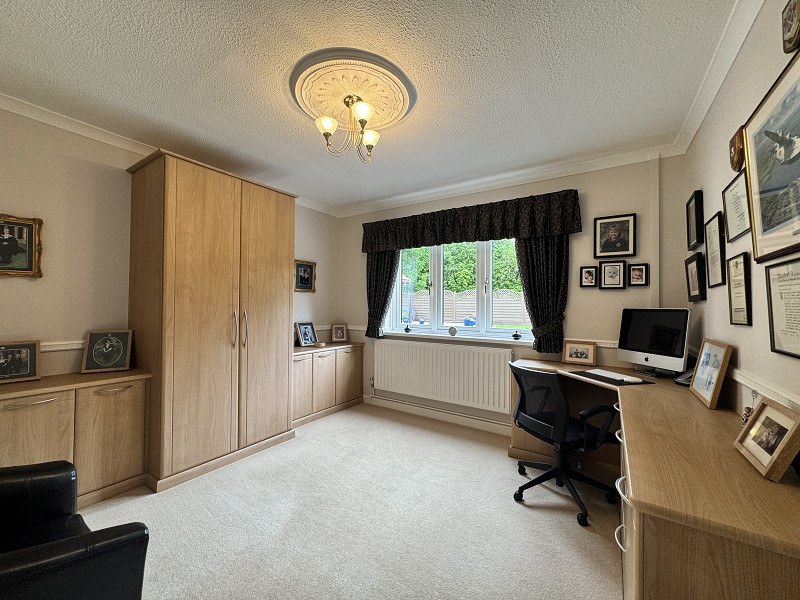 Royal Oak Court, Llandybie, Ammanford, Carmarthenshire., photo 9