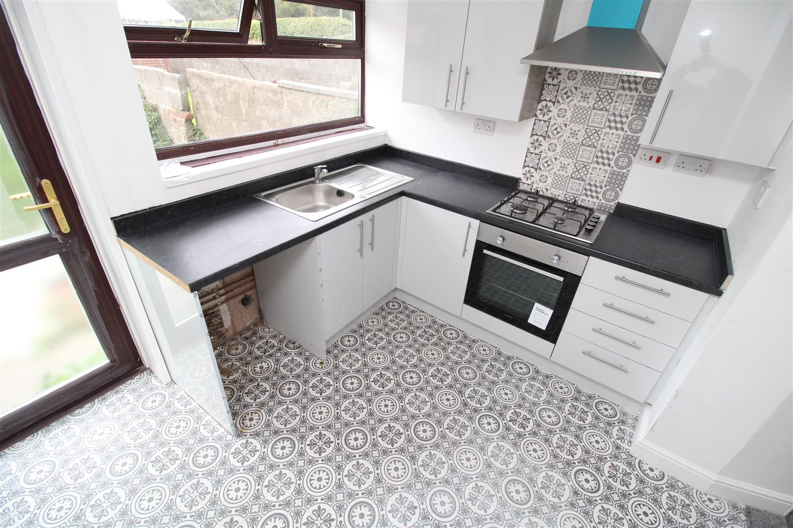 House - Terraced For Rent Ynyswen Road