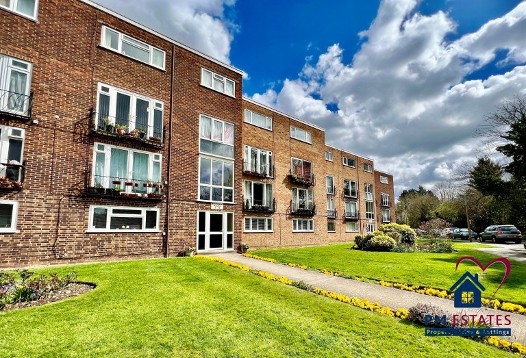 Stortford Hall Park