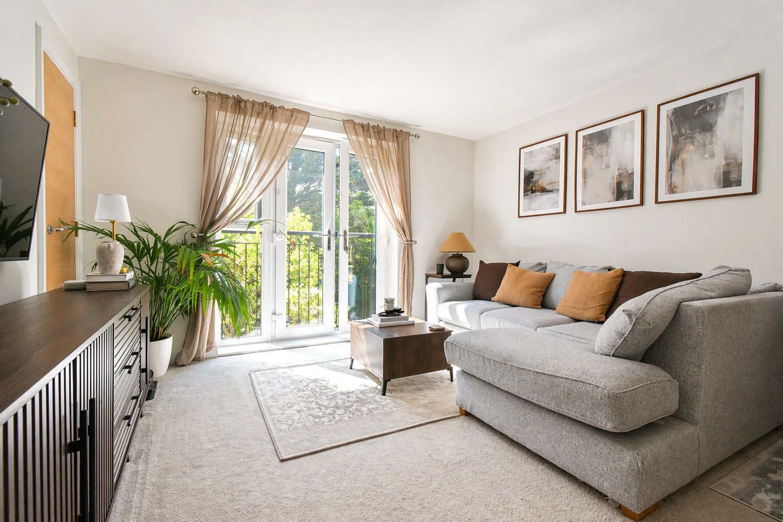 Carter Court, Hook, Hampshire, RG27, photo 5