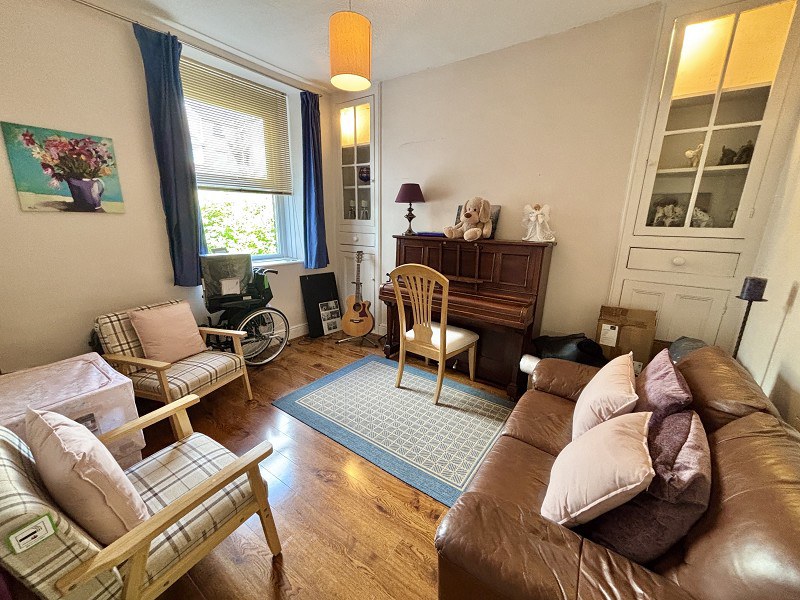 Grove Road, Pontardawe, Swansea., photo 5