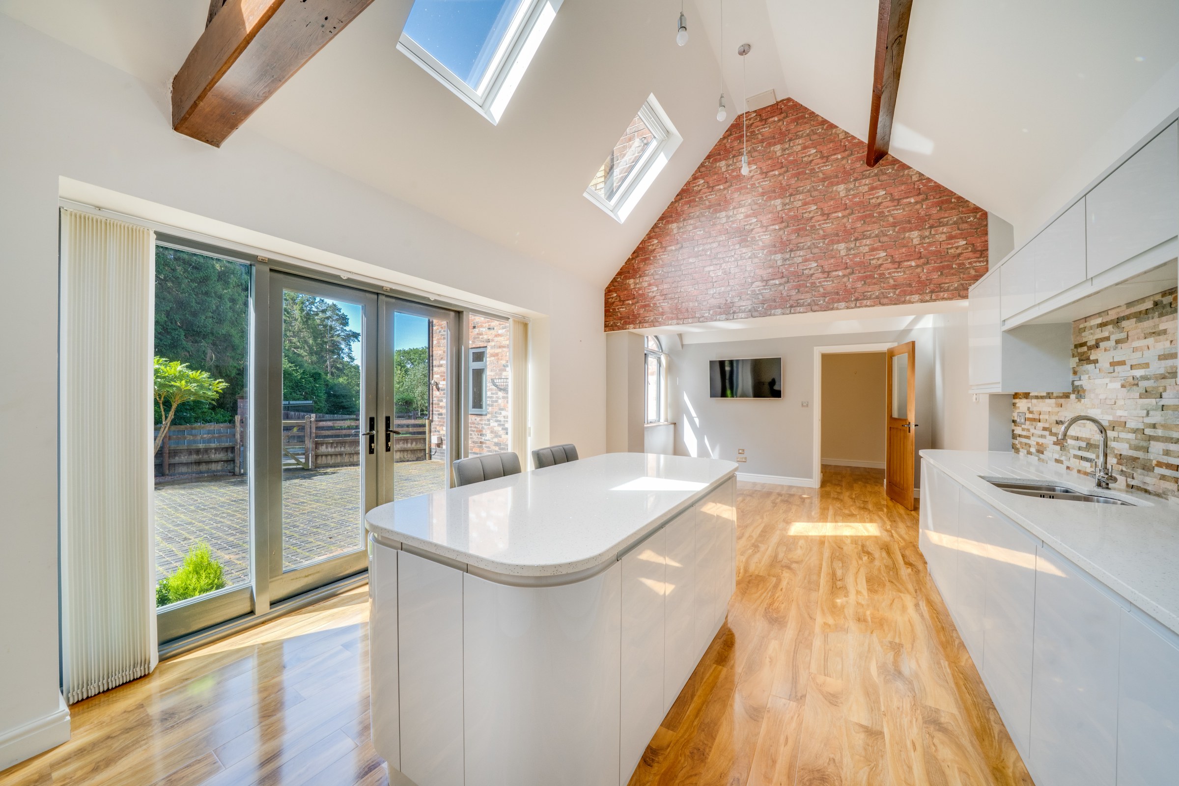 Bridgnorth Road, Stourton, DY7, photo 13