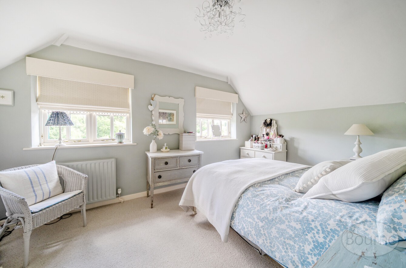 Boundstone Close, Wrecclesham, Farnham, Surrey, GU10, photo 8