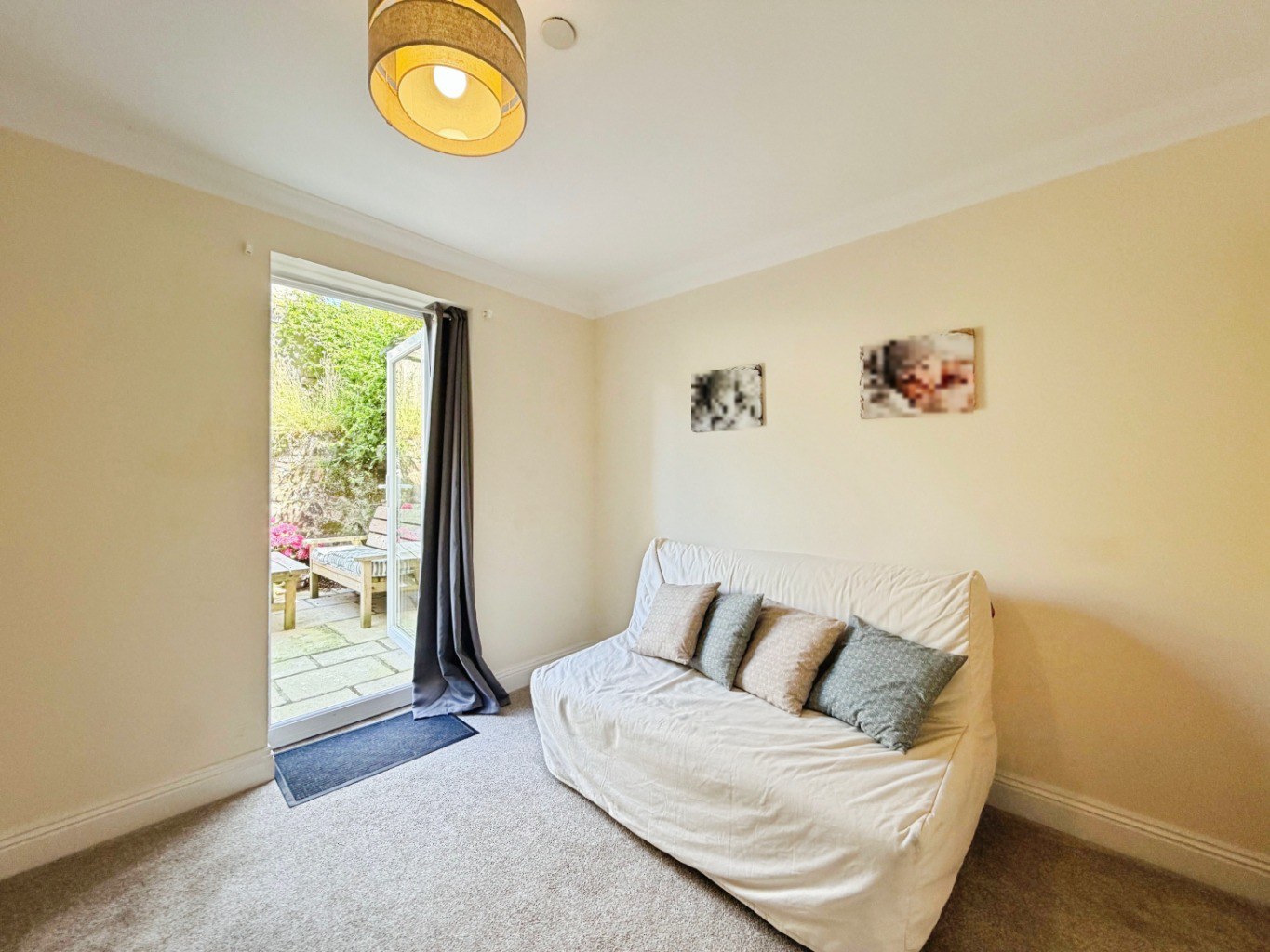Helston, Ideal family home moments from town, photo 5