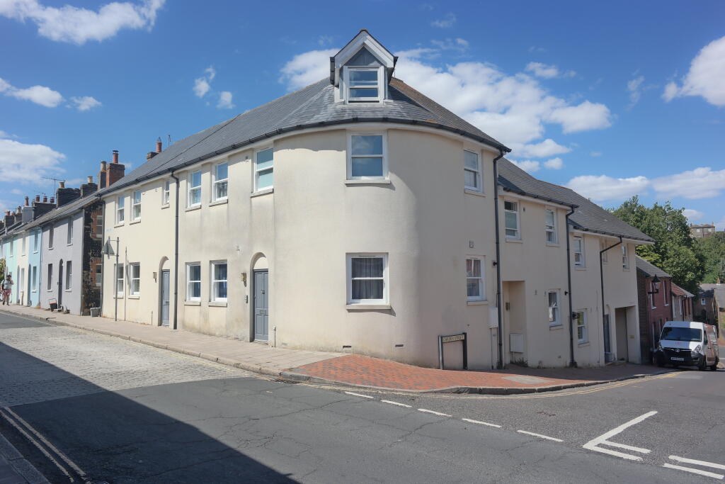 Terraced House