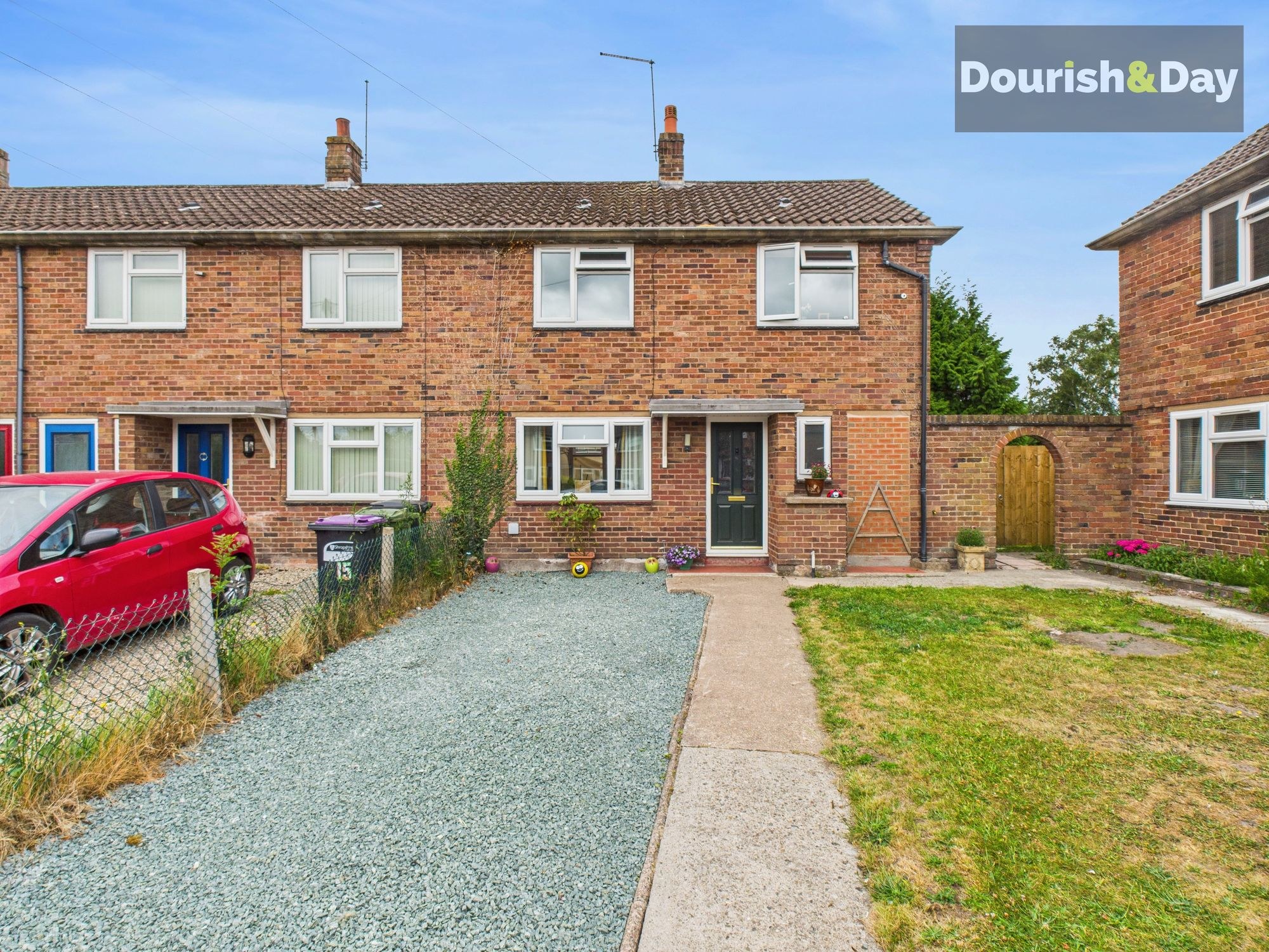 end of terrace house for sale in Queensway