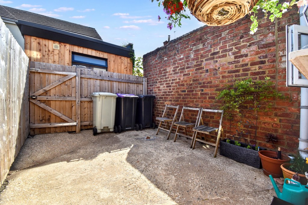 1 Little South Street, Louth LN11 9JR, photo 14